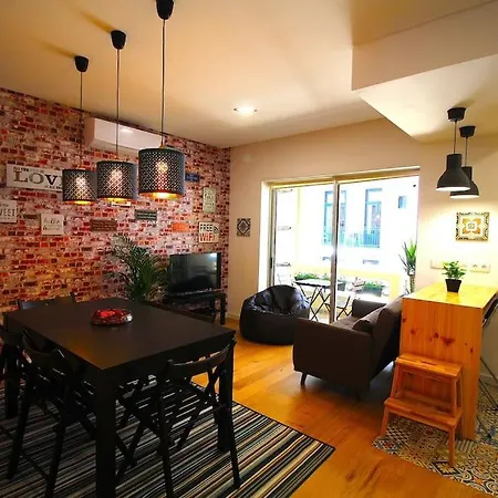 Διαμέρισμα Heart Of The 5 ! *