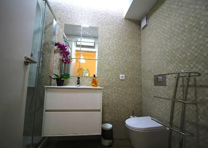 Heart Of The 5 ! Apartman