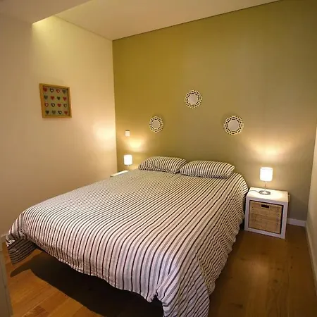 Apartment Heart Of The 5 !